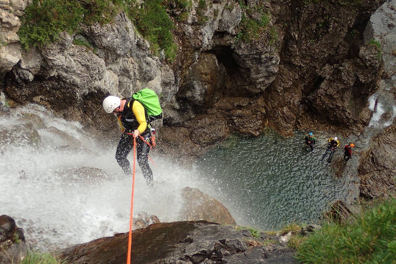 canyoning-3910815_1280